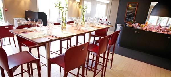 Hotel Campanile Vierzon Restaurant foto